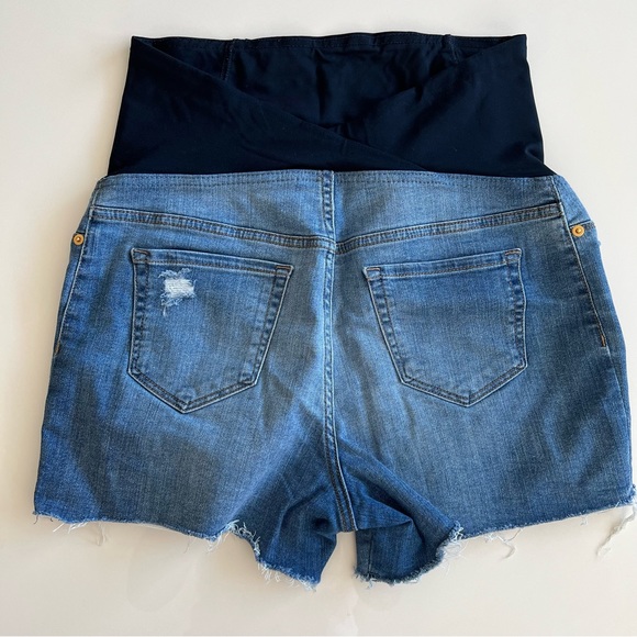 Isabel Maternity Midi Shorts - Picture 2 of 5